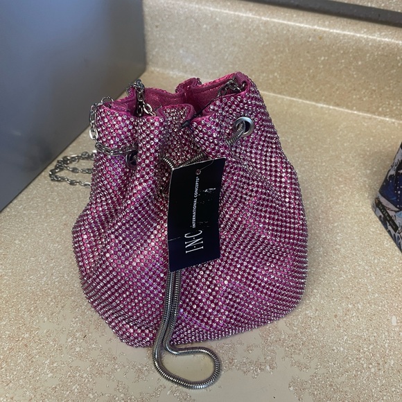 Diamond mesh bucket bag by I.N.C. International Concepts. Brand new with tags - Picture 4 of 4